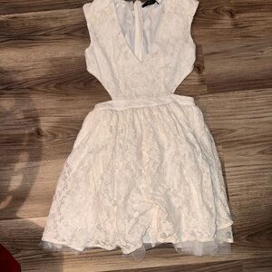 Forever 21 White Backless Lace Dress